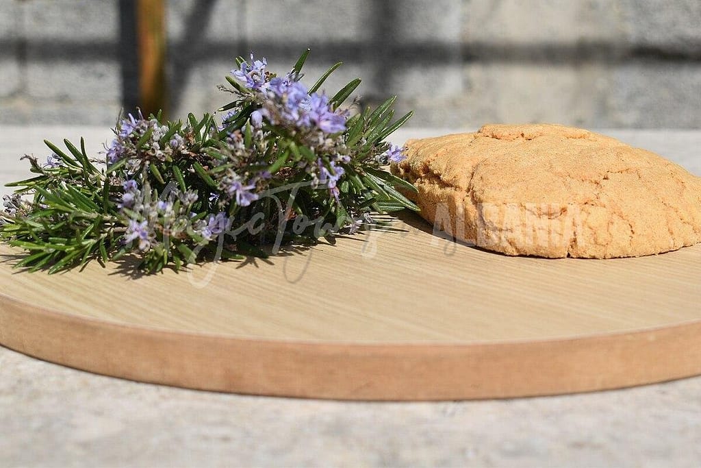 Guida per gli addetti ai lavori agli 11 migliori festival in Albania 13 Dessert Ballokume