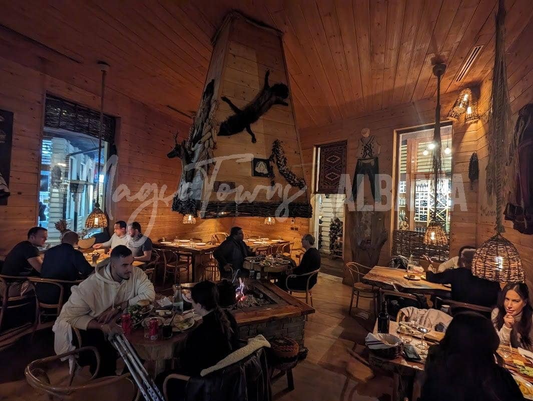 20 restaurants les plus réputés de Tirana 42 Ceren Ismet Shehu