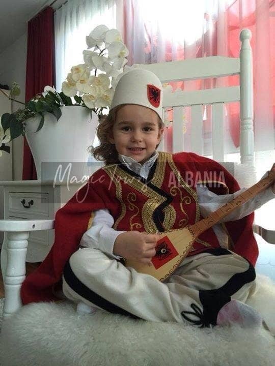 Mit bud på de 4 bedste albanske traditionelle tøjtyper 14 Albanske babykostumer
