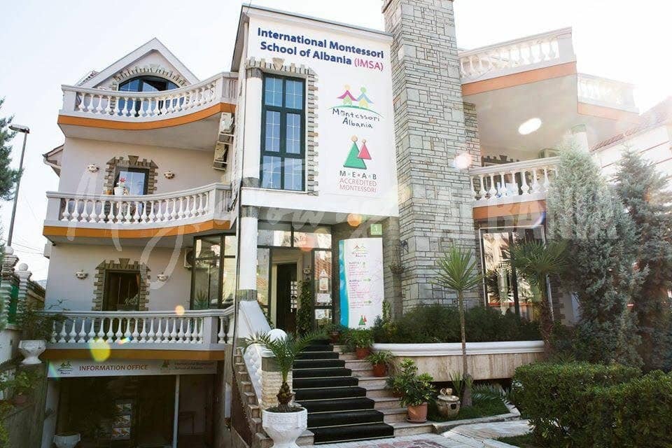 Übersicht über 11 Internationale Schulen in Tirana (Preise, Programm und mehr) 11 Internationale Montessori-Schulen Albanien