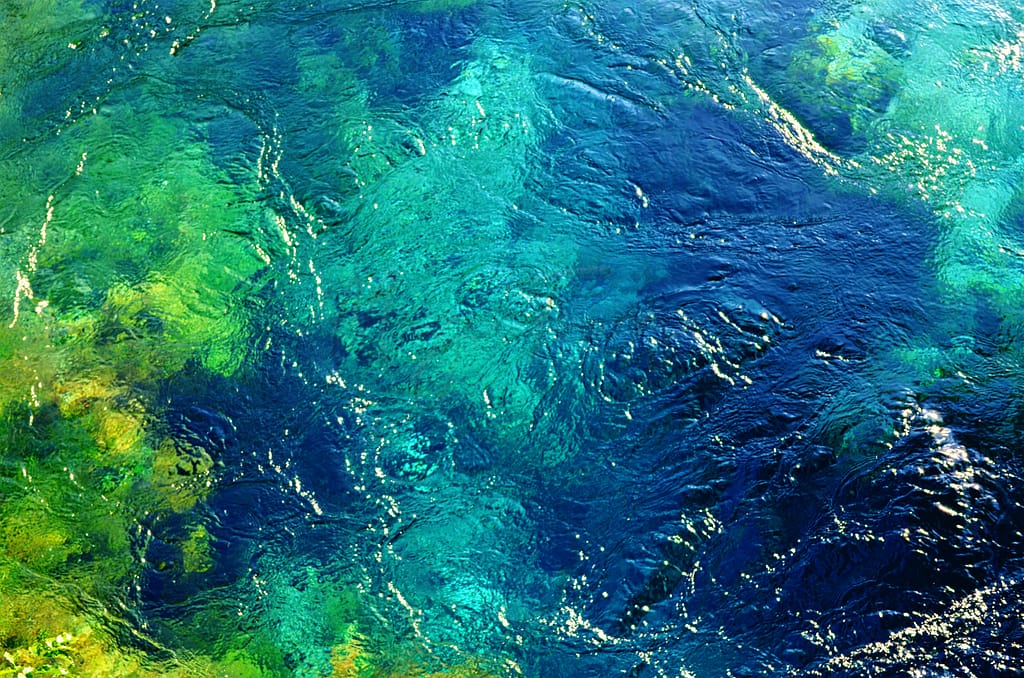 Un itinéraire complet de 14 jours en Albanie 16 L'œil bleu