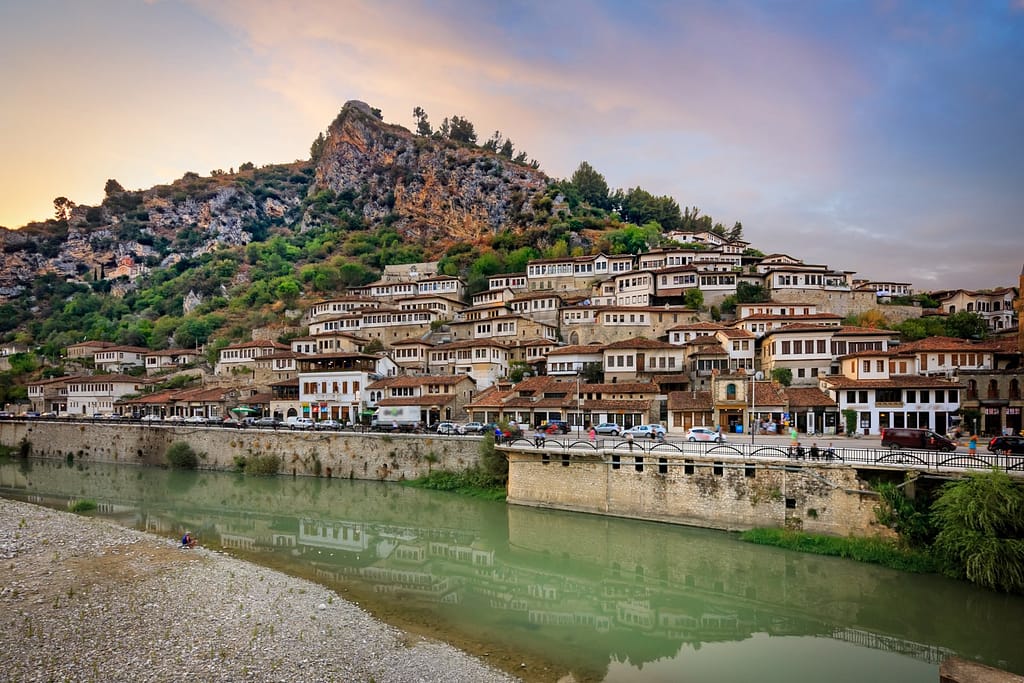 Viaggio in solitaria in Albania: Guida completa 2025 9