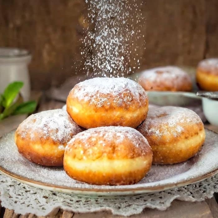 Albanian petulla