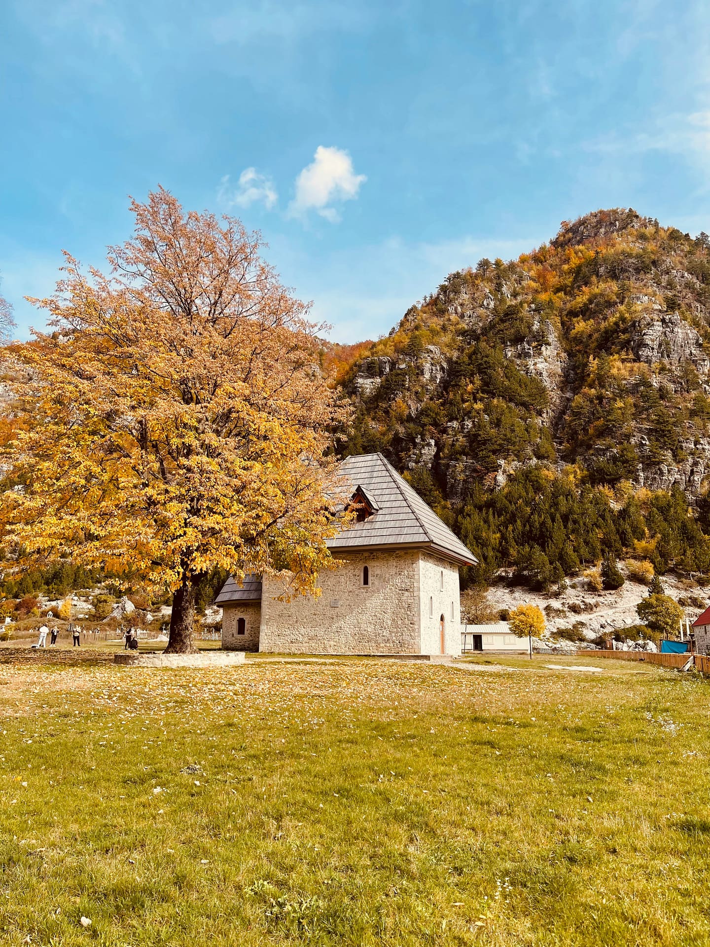 Destinazioni per escursioni primaverili in Albania 9
