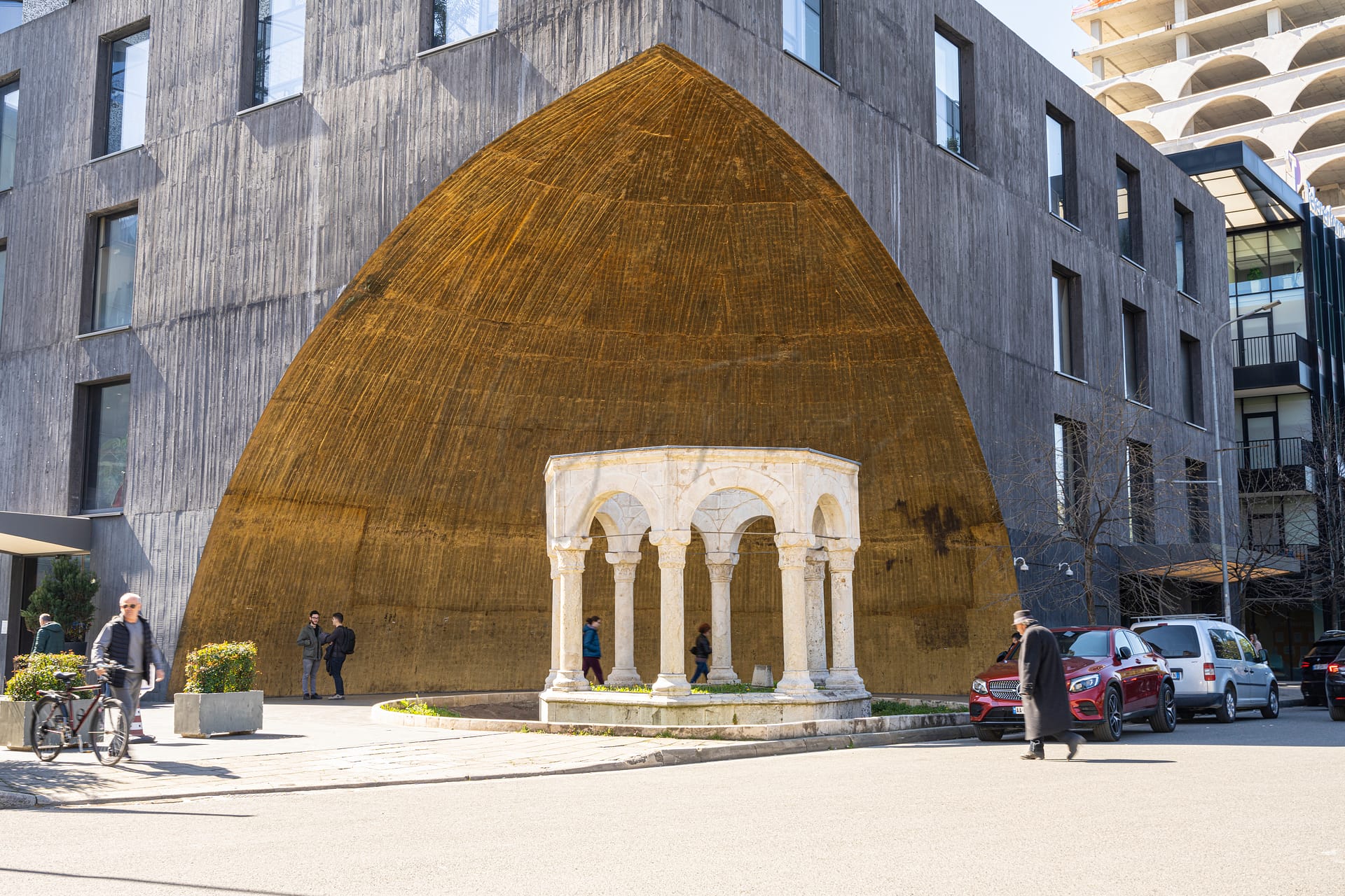 Kapllan Pashes  monument in Tirana, Albania Kapllan Pashes monument in Tirana, Albania