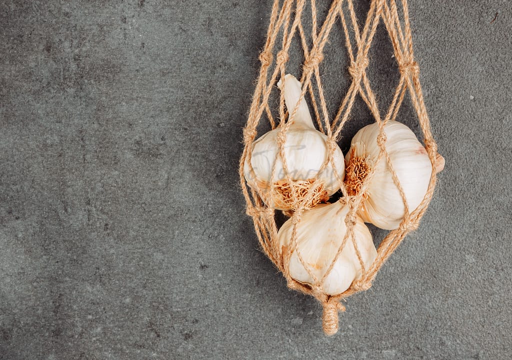 Garlic in Rope Pouch