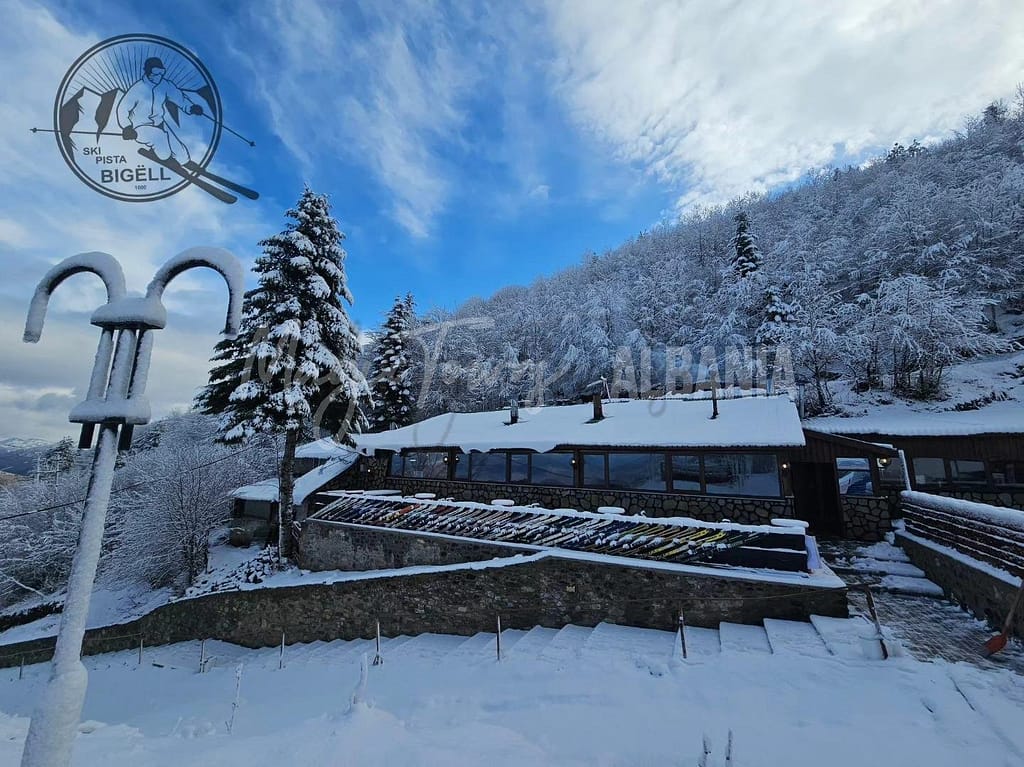 Th Ski-Pista Bigëll in Albania.