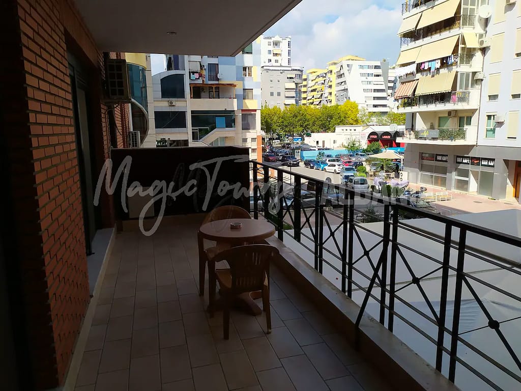 7 fantastici appartamenti in affitto a Tirana per meno di $45/Notte 15 Appartamento Sunny Central