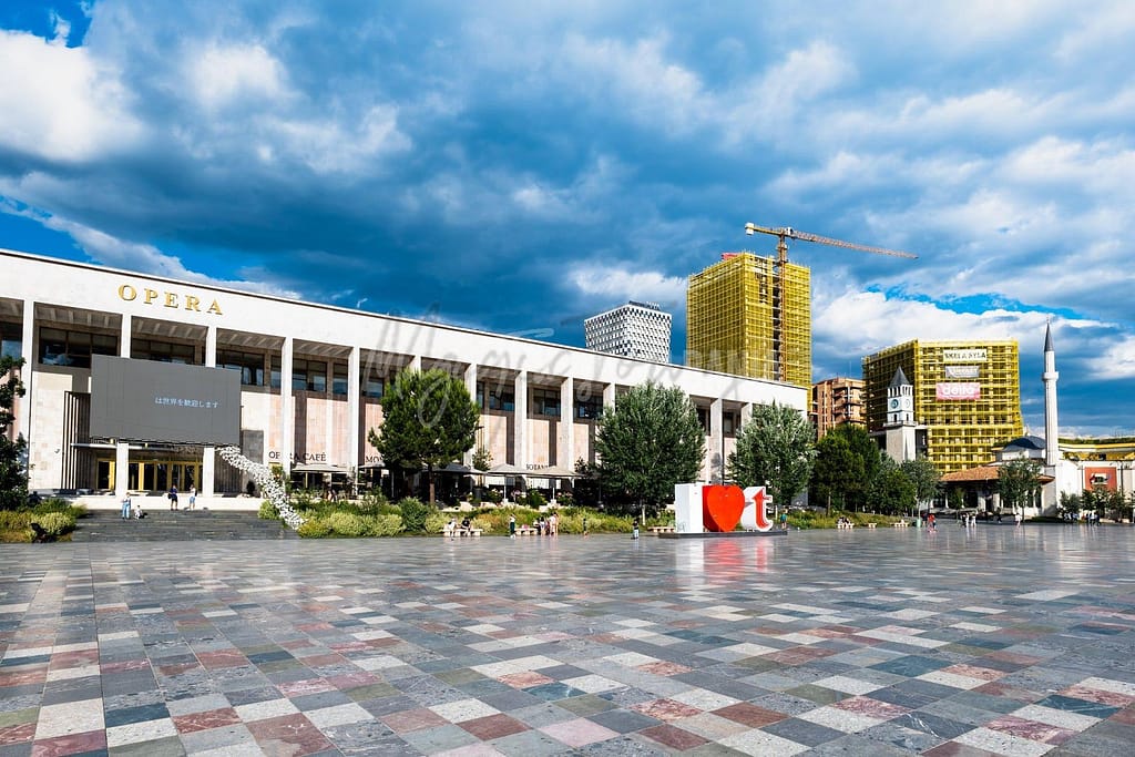 Piazza Skanderbeg nel centro di Tirana