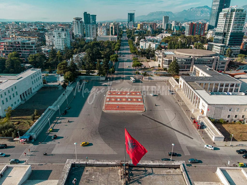 Der Skanderbeg-Platz in Albanien 