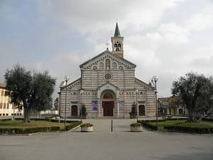 Paese