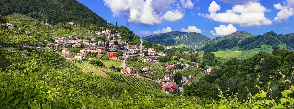 Romantic Cities In Veneto For Couples In Spring 9