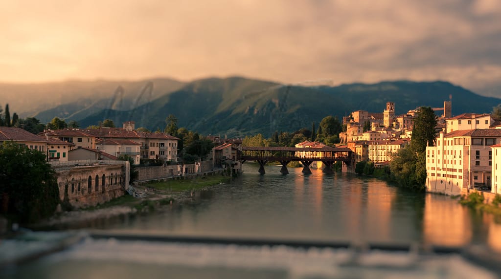 Romantic Cities In Veneto For Couples In Spring 11
