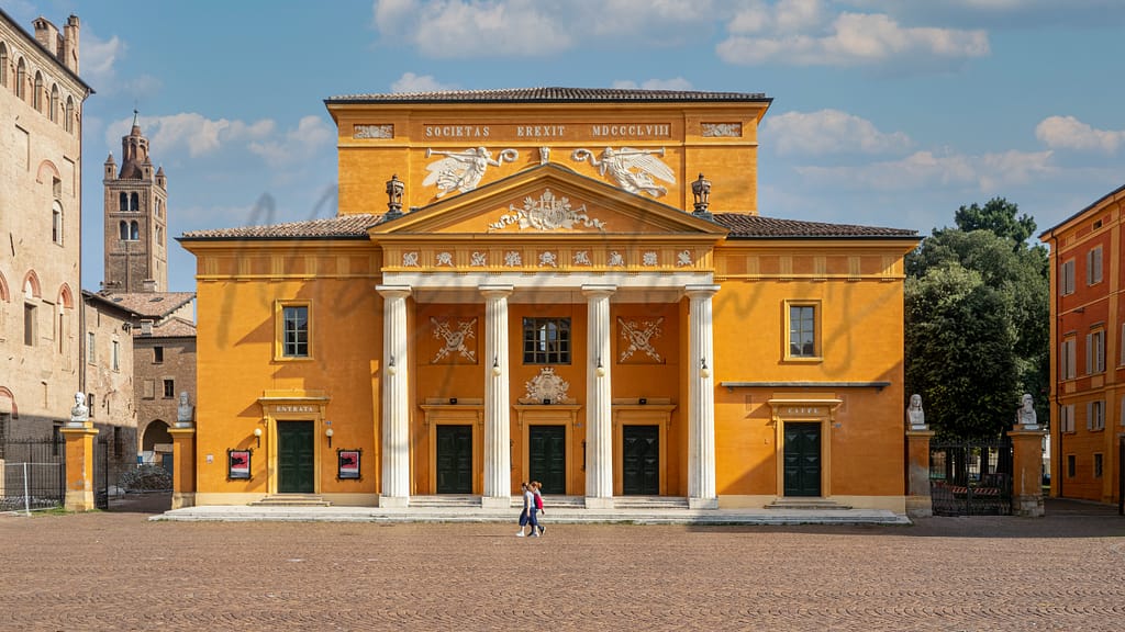 Carpi