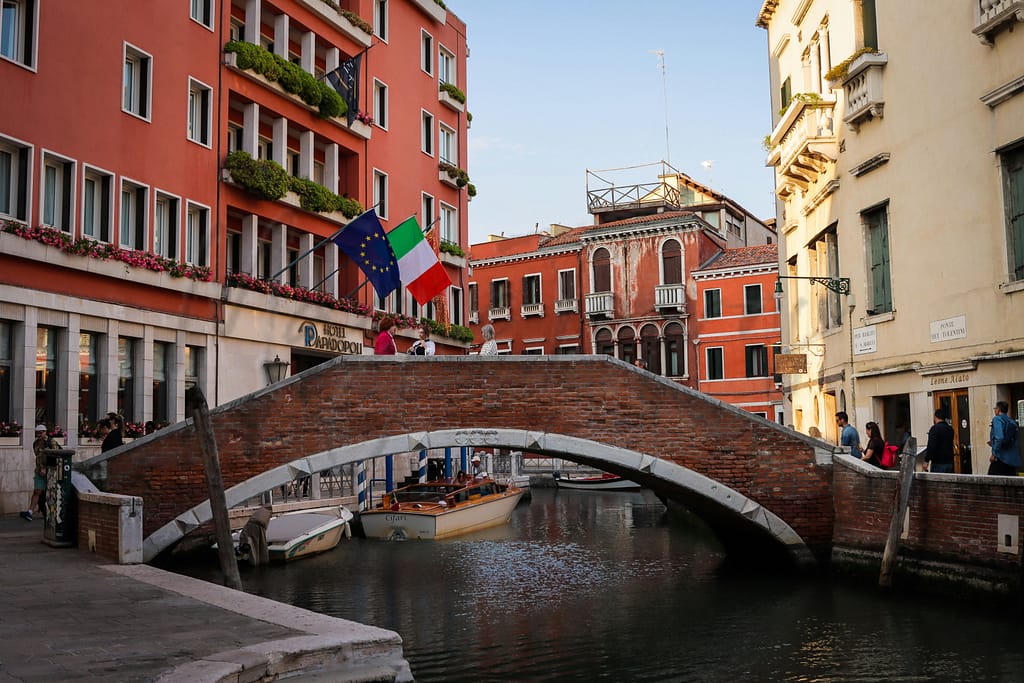 Relocate To Italy 1 Move to veneto