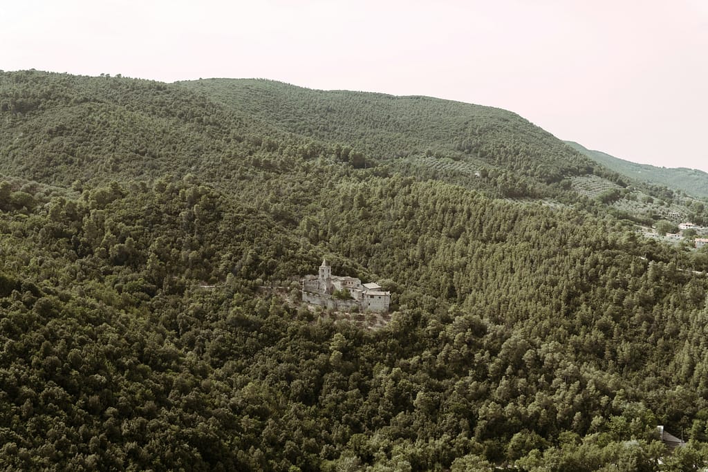 Buy property in italy