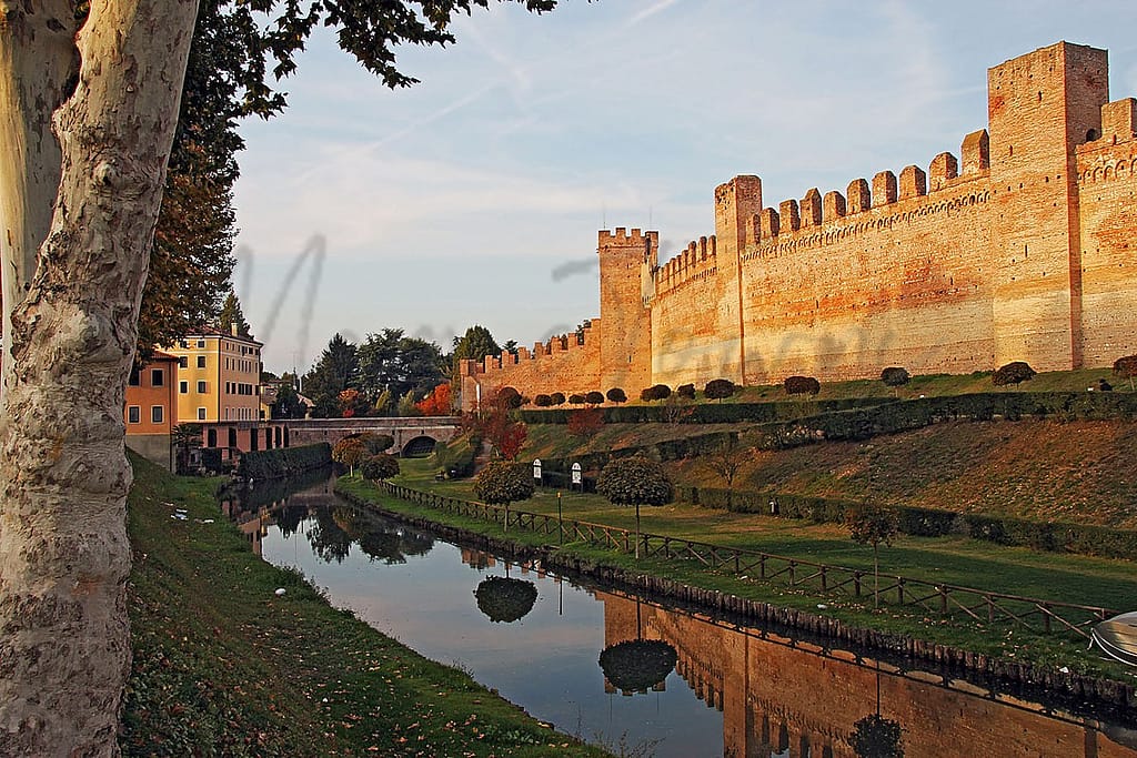 5 Small Towns That Are Good For Expats With Family 10