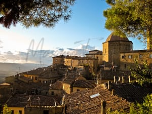 Volterra i Toscana Italien