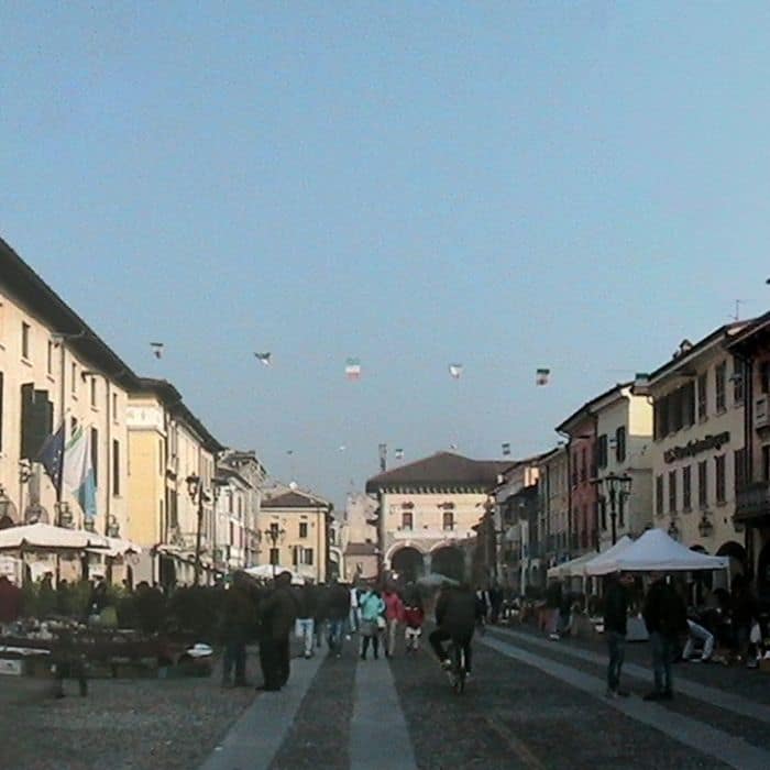 Orzinuovi in der Lombardei Italien