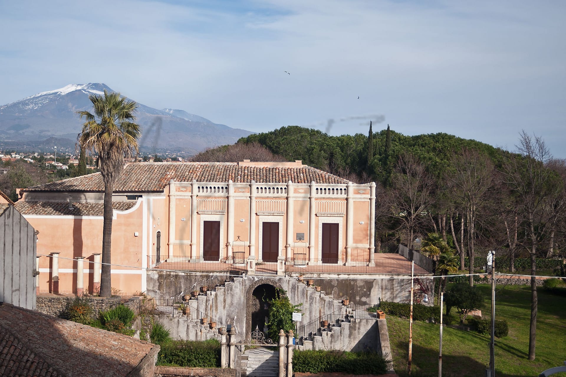 Gravina di Catania på Sicilien Italien
