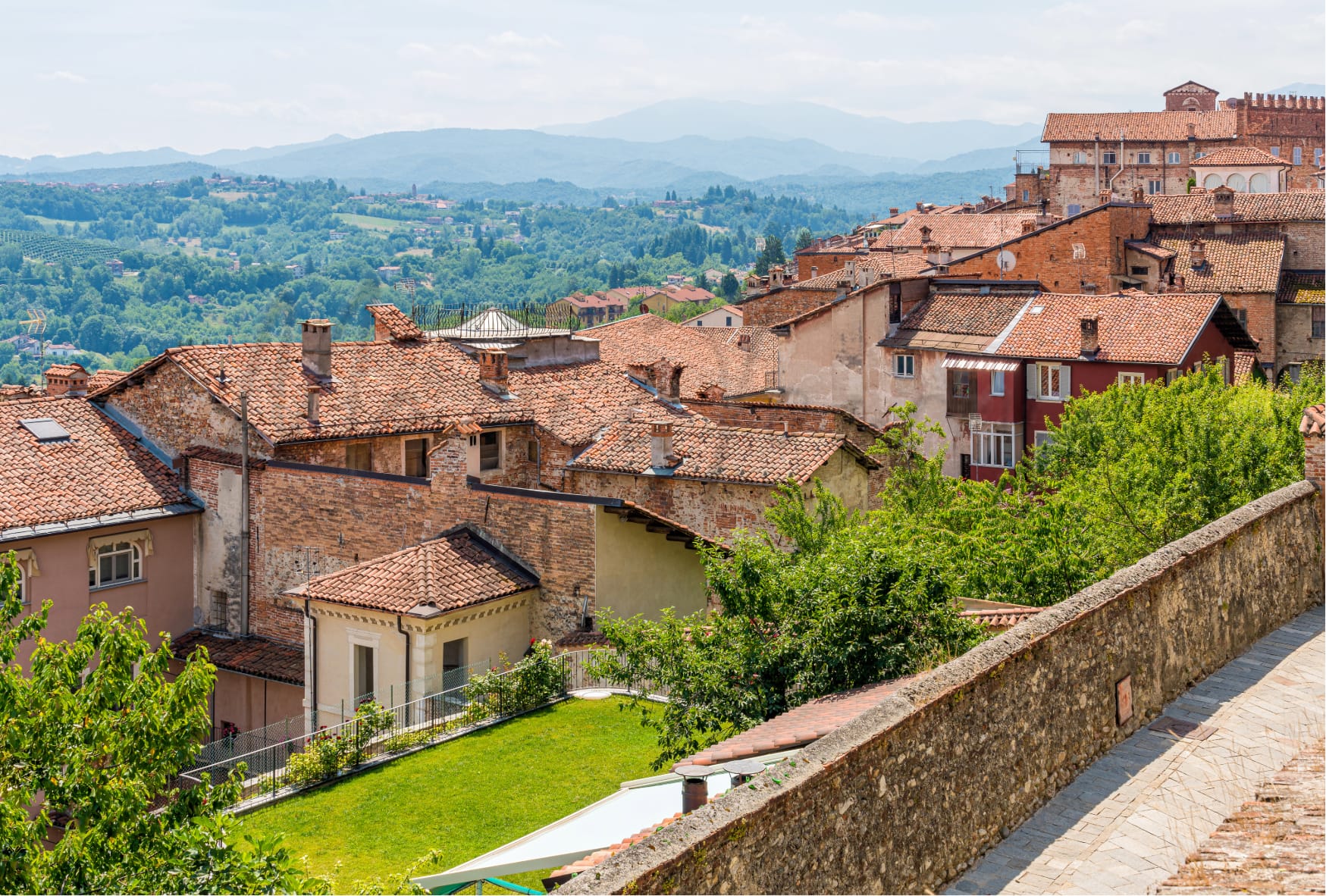 Home in northern italy, home in italy