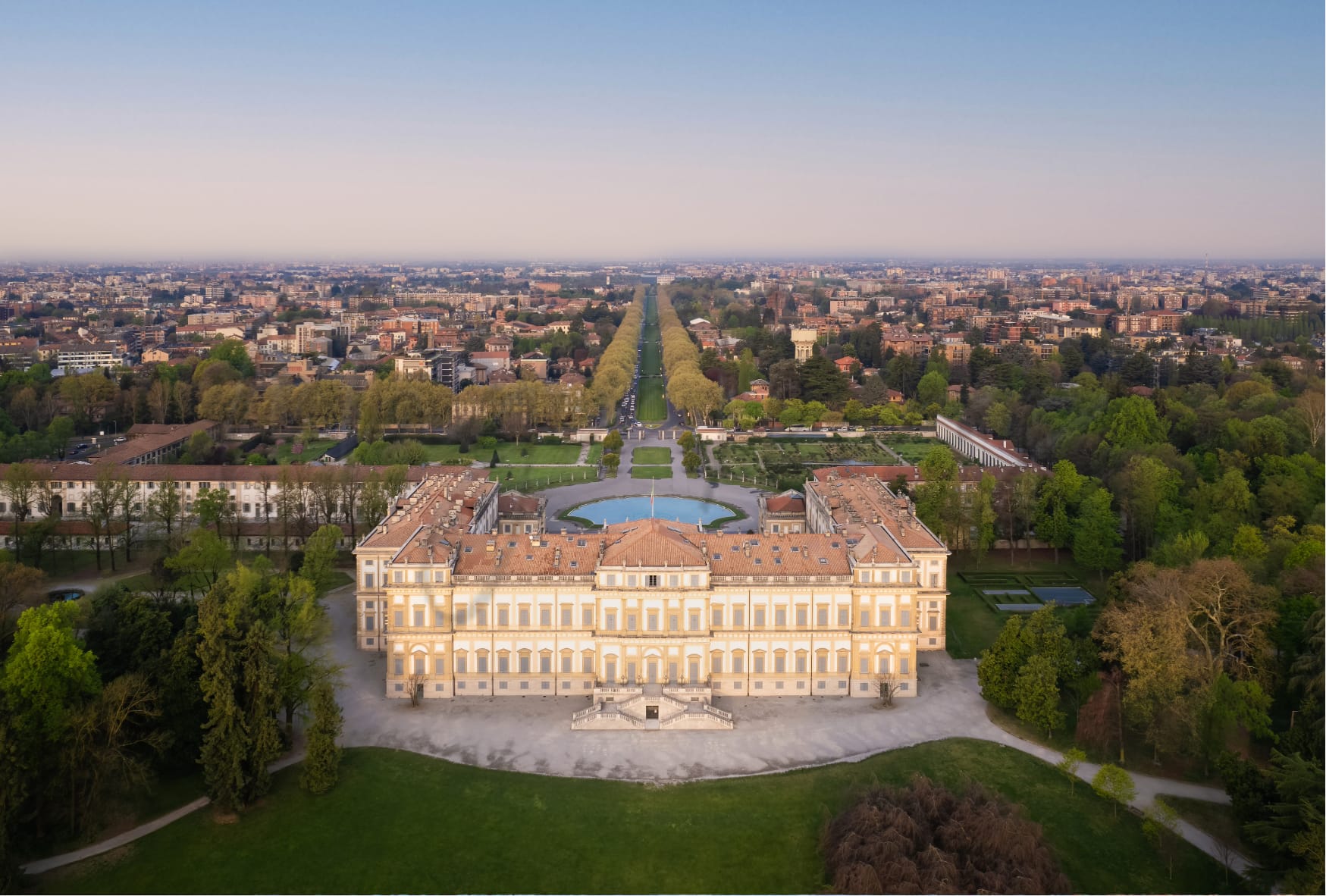 What People Say About Living In Monza 6 Living in monza