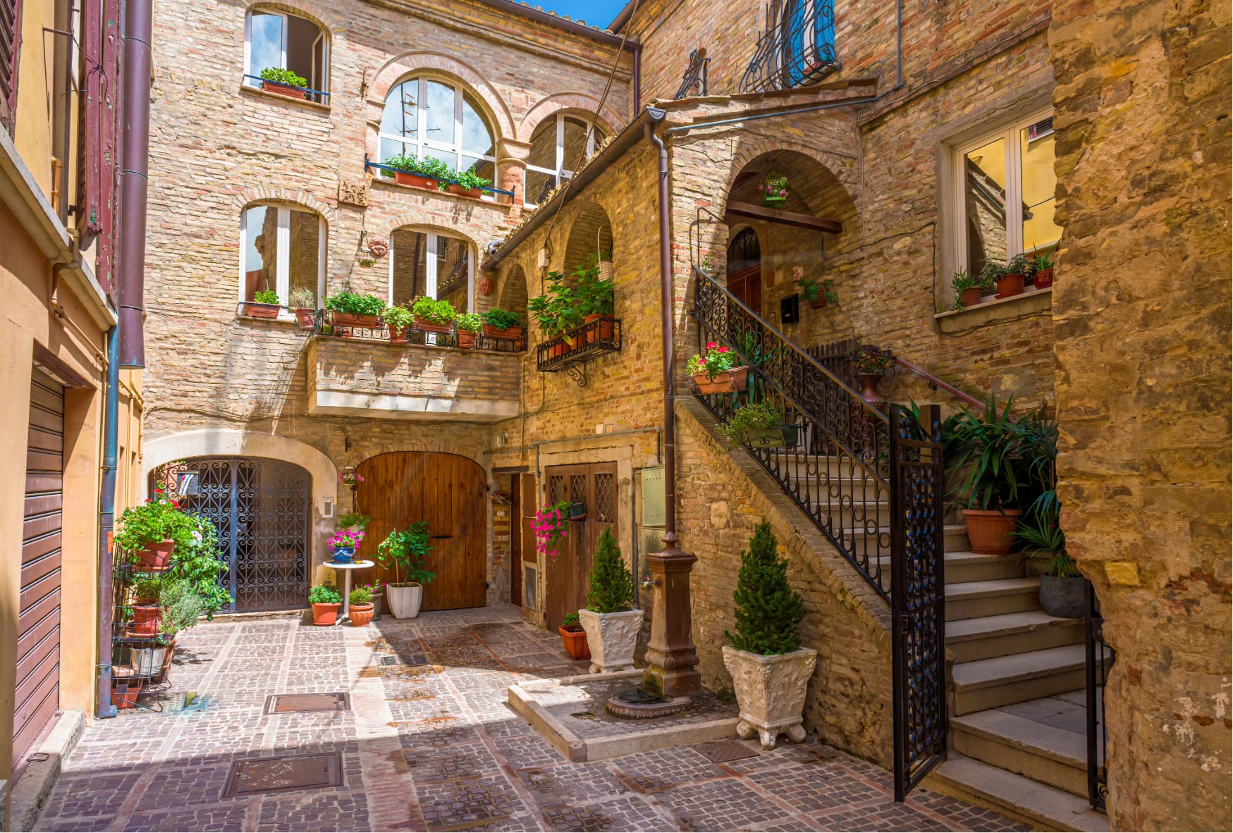 Where To Move In Italy Instead Of Tuscany: 5 Affordable Alternatives 9 Move in italy, tuscany