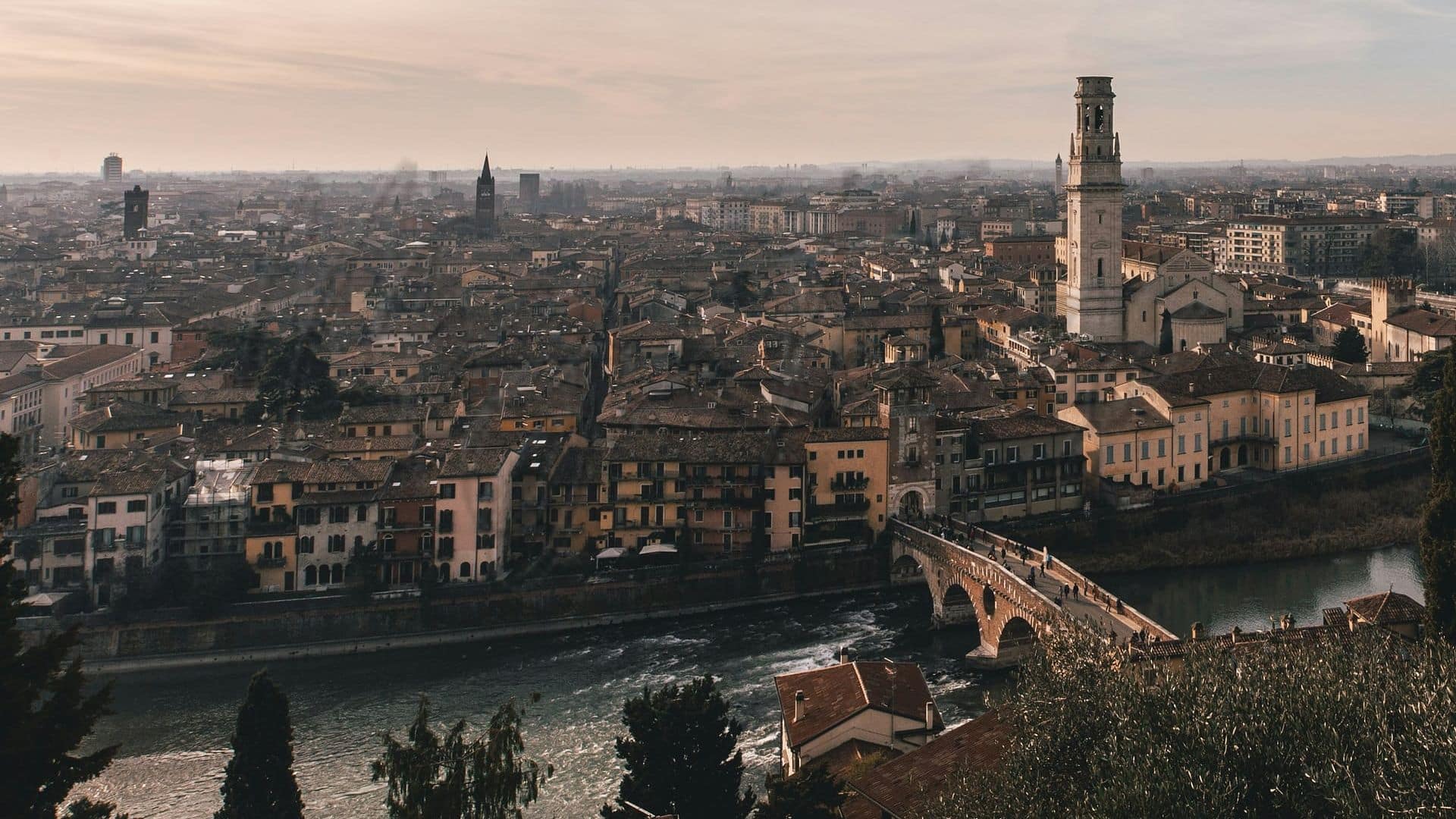 De bedste italienske byer med gode tog- og lufthavnsforbindelser 9 Italienske byer